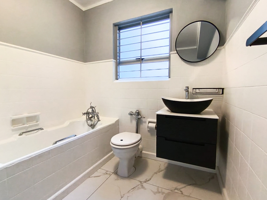 4 Bedroom Property for Sale in Claremont Western Cape